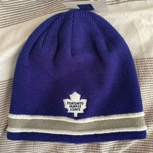 NWT NHL Toronto Maple Leafs winter hat blue and gray with logo on front